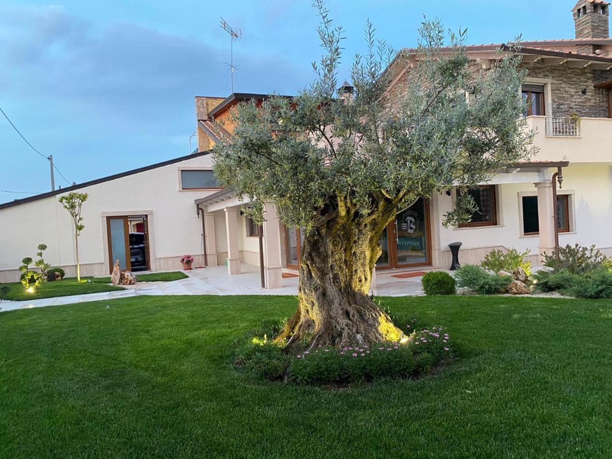 Balneum Rooms & Spa Mirabella Eclano Buitenkant foto