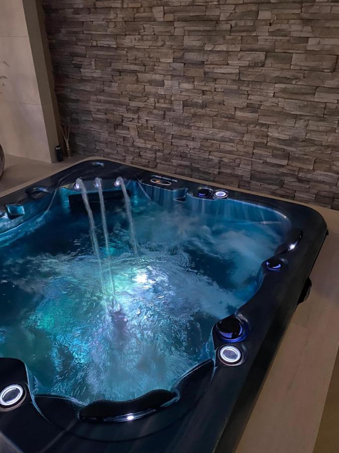 Balneum Rooms & Spa Mirabella Eclano Buitenkant foto